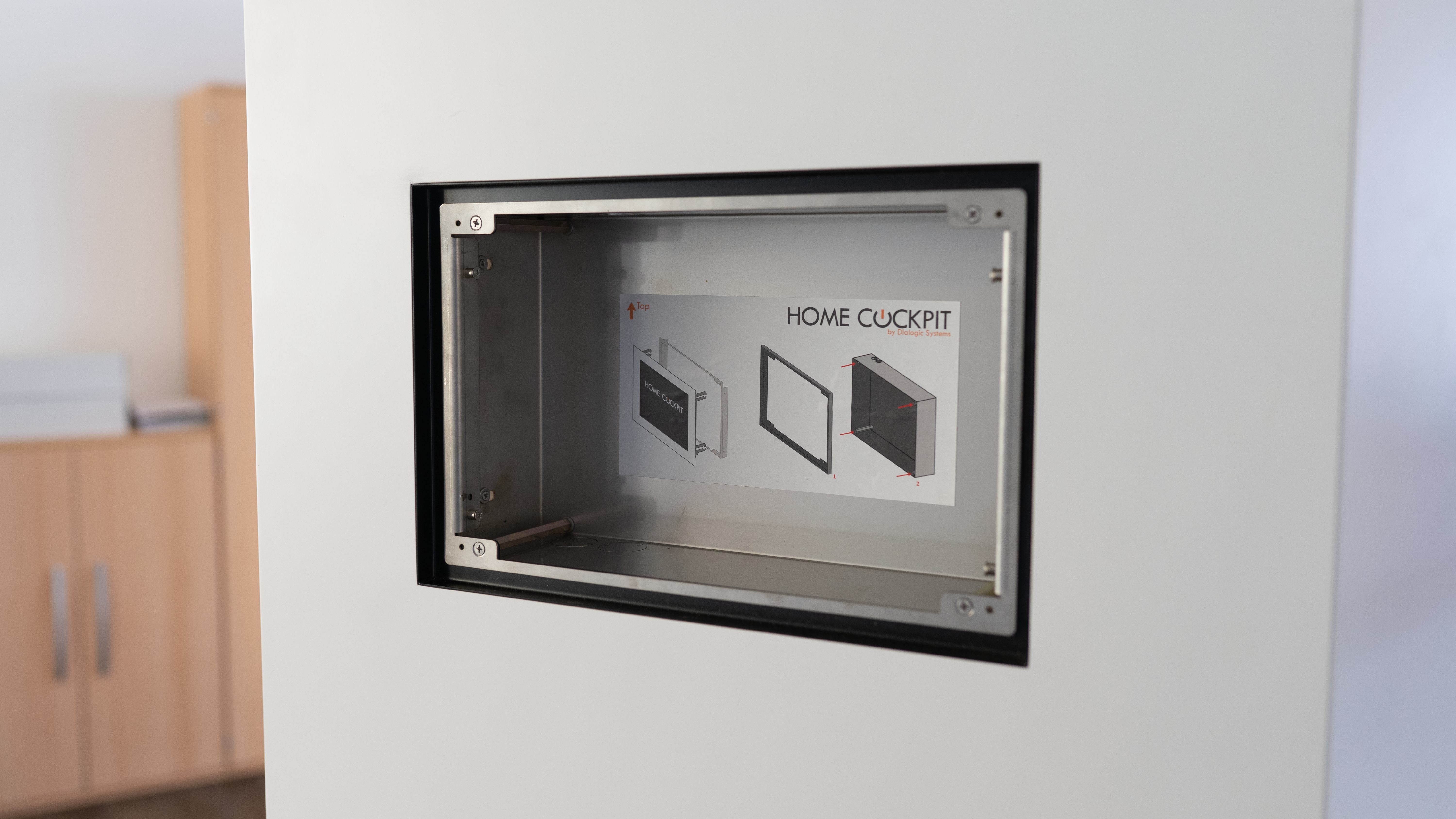 HomeCockpit Zusatzrahmen für die flächenbündige Hohlwand-Montage des 13.3" Touchpanels